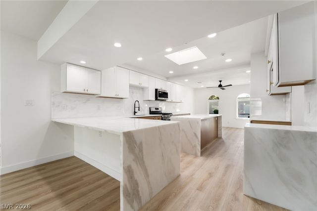 3516 East Twain Avenue, Las Vegas, NV 89121