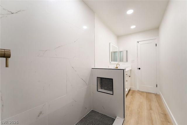 3516 East Twain Avenue, Las Vegas, NV 89121