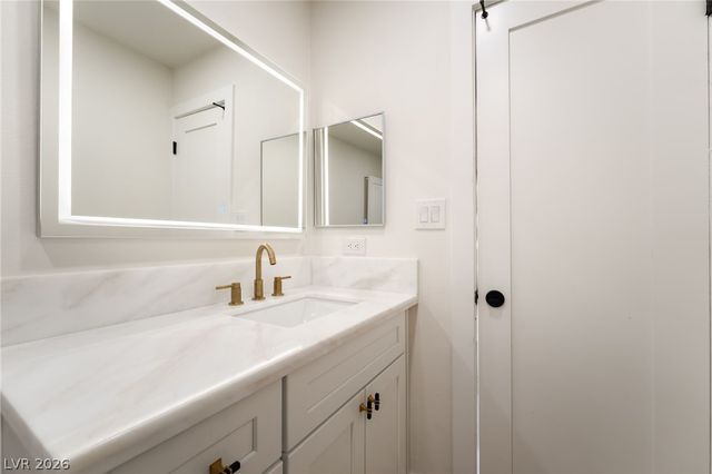 3516 East Twain Avenue, Las Vegas, NV 89121