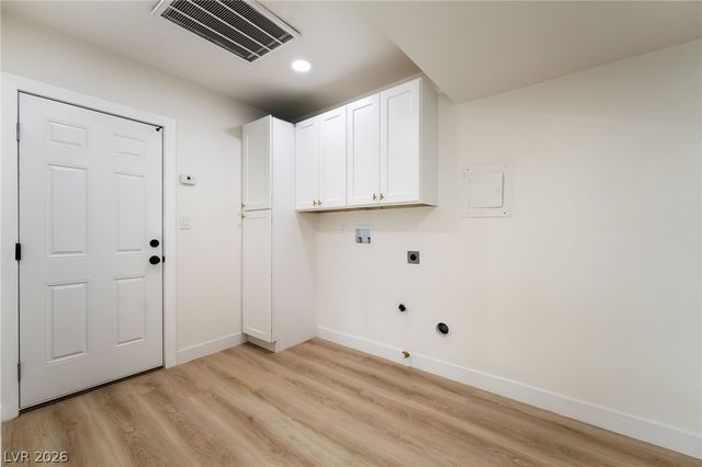 3516 East Twain Avenue, Las Vegas, NV 89121