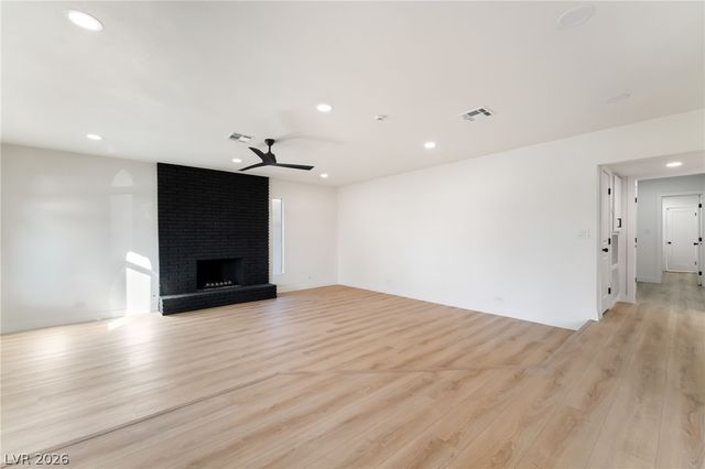 3516 East Twain Avenue, Las Vegas, NV 89121