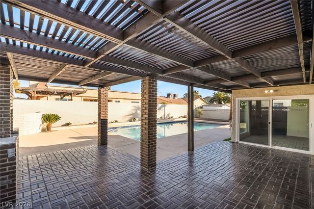 3516 East Twain Avenue, Las Vegas, NV 89121