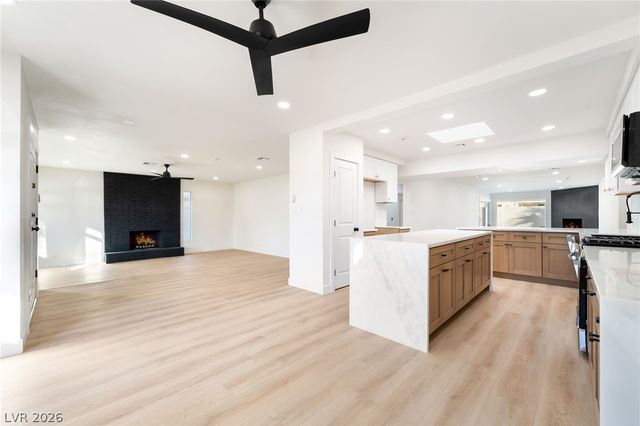 3516 East Twain Avenue, Las Vegas, NV 89121