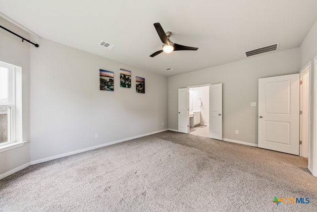 129 Lacey Oak Loop, San Marcos, TX 78666