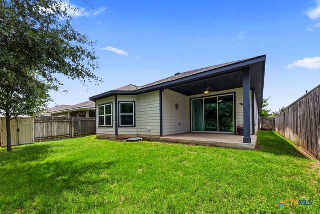 129 Lacey Oak Loop, San Marcos, TX 78666