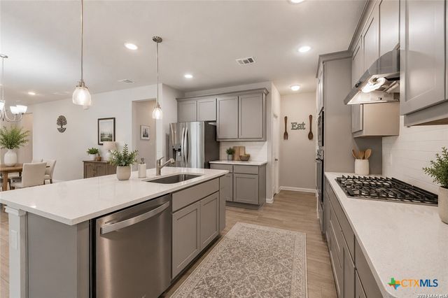 129 Lacey Oak Loop, San Marcos, TX 78666