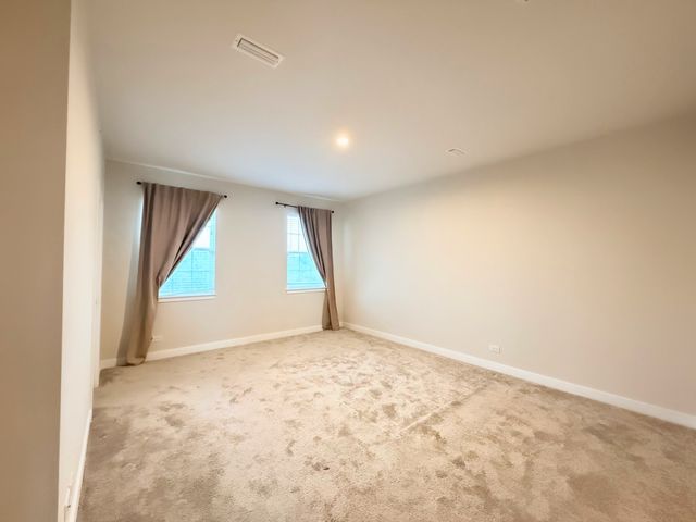 772 Weller Drive, Des Plaines, IL 60016