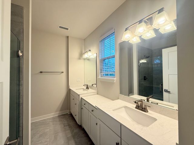 772 Weller Drive, Des Plaines, IL 60016