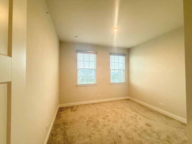 772 Weller Drive, Des Plaines, IL 60016