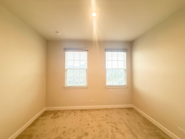 772 Weller Drive, Des Plaines, IL 60016