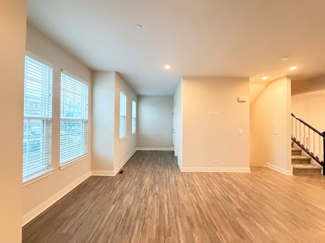 772 Weller Drive, Des Plaines, IL 60016