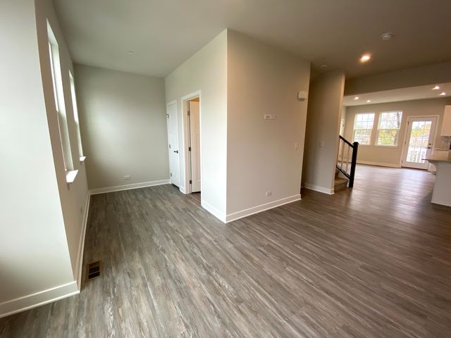 772 Weller Drive, Des Plaines, IL 60016