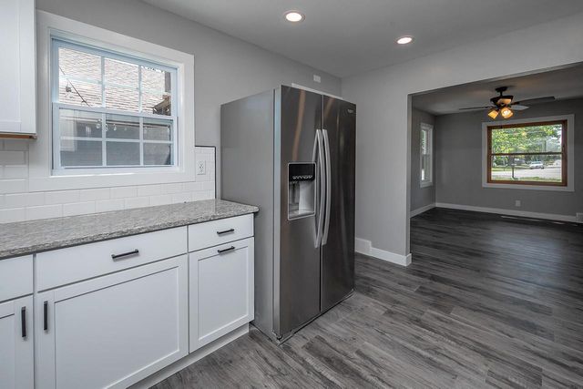 7920 W Puetz ROAD, Franklin, WI 53132