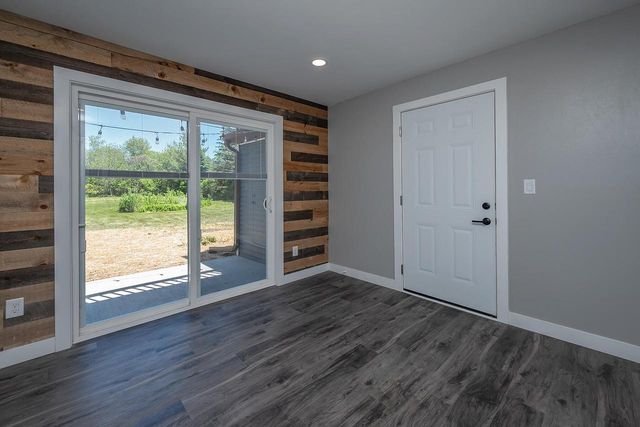 7920 W Puetz ROAD, Franklin, WI 53132
