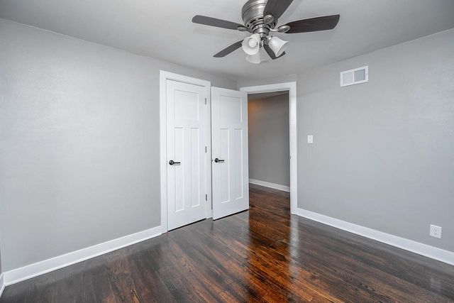 7920 W Puetz ROAD, Franklin, WI 53132