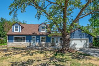 7920 W Puetz ROAD, Franklin, WI 53132