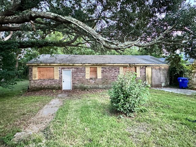 1335 5th Avenue, Charleston, SC 29407
