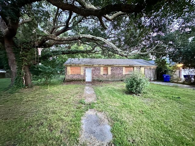 1335 5th Avenue, Charleston, SC 29407