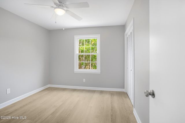 335 Sabra Drive, Wilmington, NC 28405