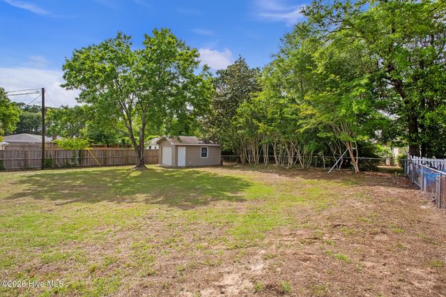 335 Sabra Drive, Wilmington, NC 28405