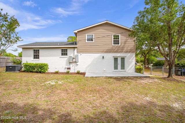 335 Sabra Drive, Wilmington, NC 28405