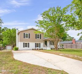 335 Sabra Drive, Wilmington, NC 28405
