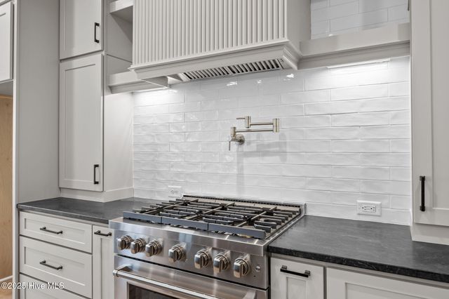 800 Rupert Drive, Greenville, NC 27858