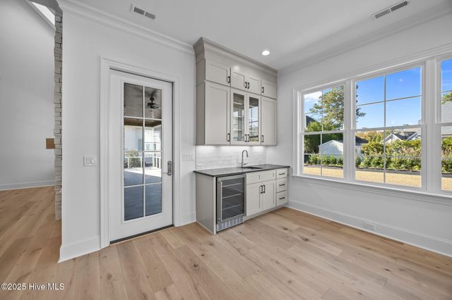 800 Rupert Drive, Greenville, NC 27858