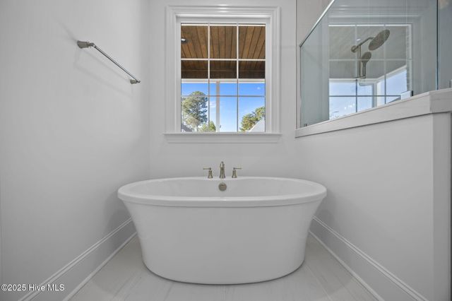 800 Rupert Drive, Greenville, NC 27858