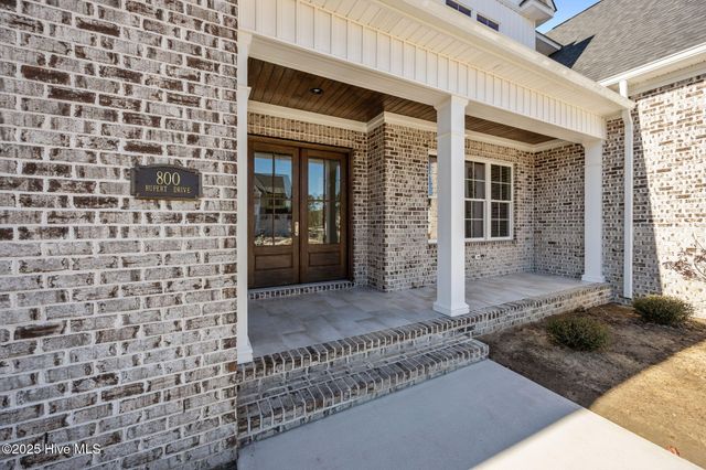 800 Rupert Drive, Greenville, NC 27858