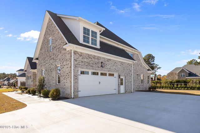 800 Rupert Drive, Greenville, NC 27858