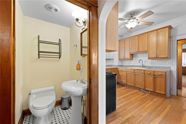 101 Jackson Avenue, Kansas City, MO 64123