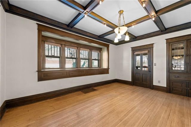 101 Jackson Avenue, Kansas City, MO 64123