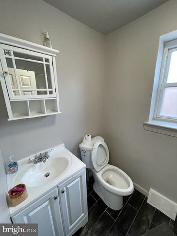 1228 N 16TH ST, Philadelphia, PA 19121