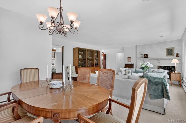 857 Helston Road, Bloomfield Charter Township, MI 48304