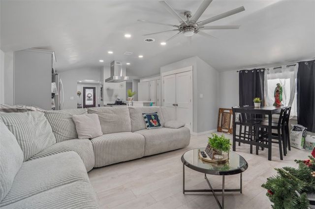 1537 PROVIDENCE Pike, North Smithfield, RI 02896