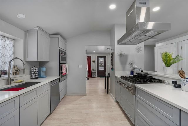 1537 PROVIDENCE Pike, North Smithfield, RI 02896