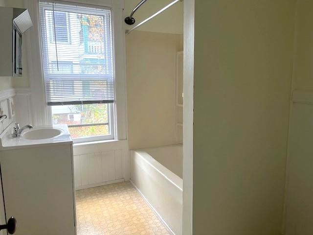 131,133,141 Green Street, Brattleboro, VT 05301