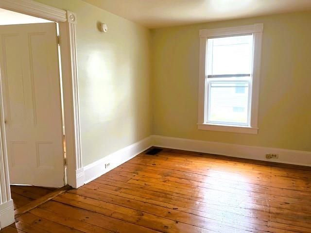 131,133,141 Green Street, Brattleboro, VT 05301
