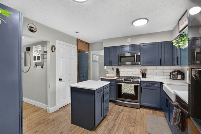 2592 Trailwind Street, Grove City, OH 43123