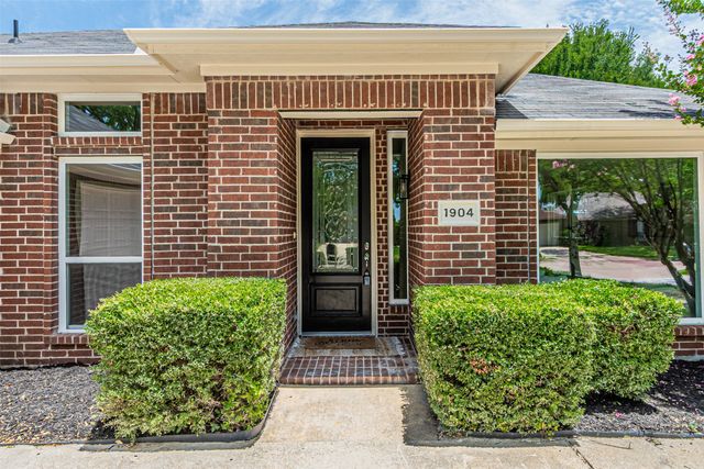 1904 Sumac Drive, Flower Mound, TX 75028