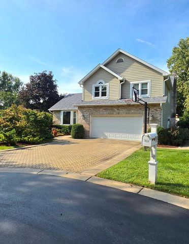 7810 Regency Grove Drive, Darien, IL 60561