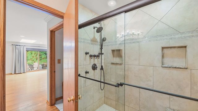 7810 Regency Grove Drive, Darien, IL 60561