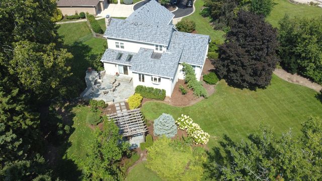 7810 Regency Grove Drive, Darien, IL 60561
