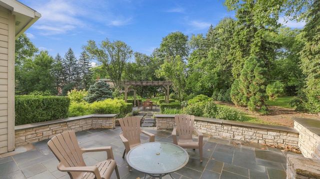 7810 Regency Grove Drive, Darien, IL 60561