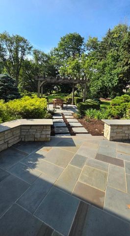 7810 Regency Grove Drive, Darien, IL 60561