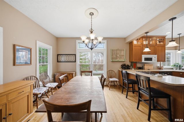 4905 W US HWY 24, Peoria, IL 61607