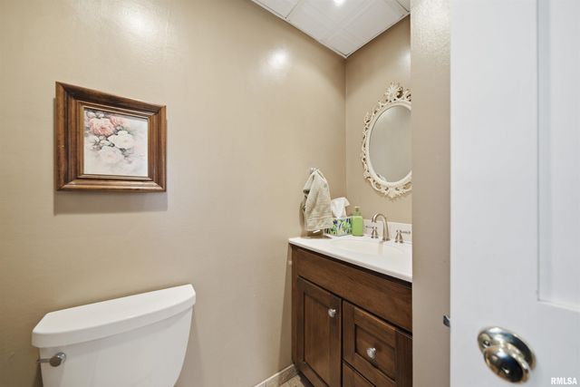 4905 W US HWY 24, Peoria, IL 61607