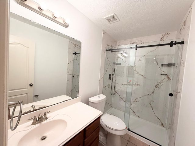 2819 Lake Shore Harbour Drive, Missouri City, TX 77459