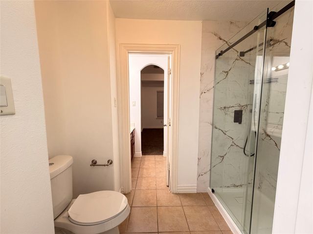 2819 Lake Shore Harbour Drive, Missouri City, TX 77459